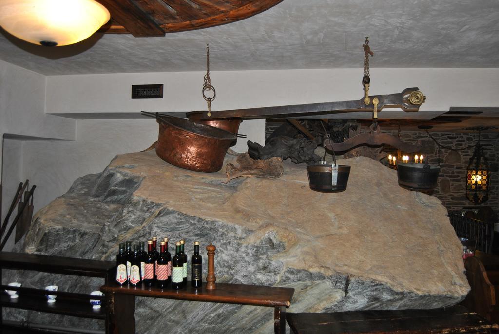 Casa Vacanza La Rocca Chiesa in Valmalenco Luaran gambar
