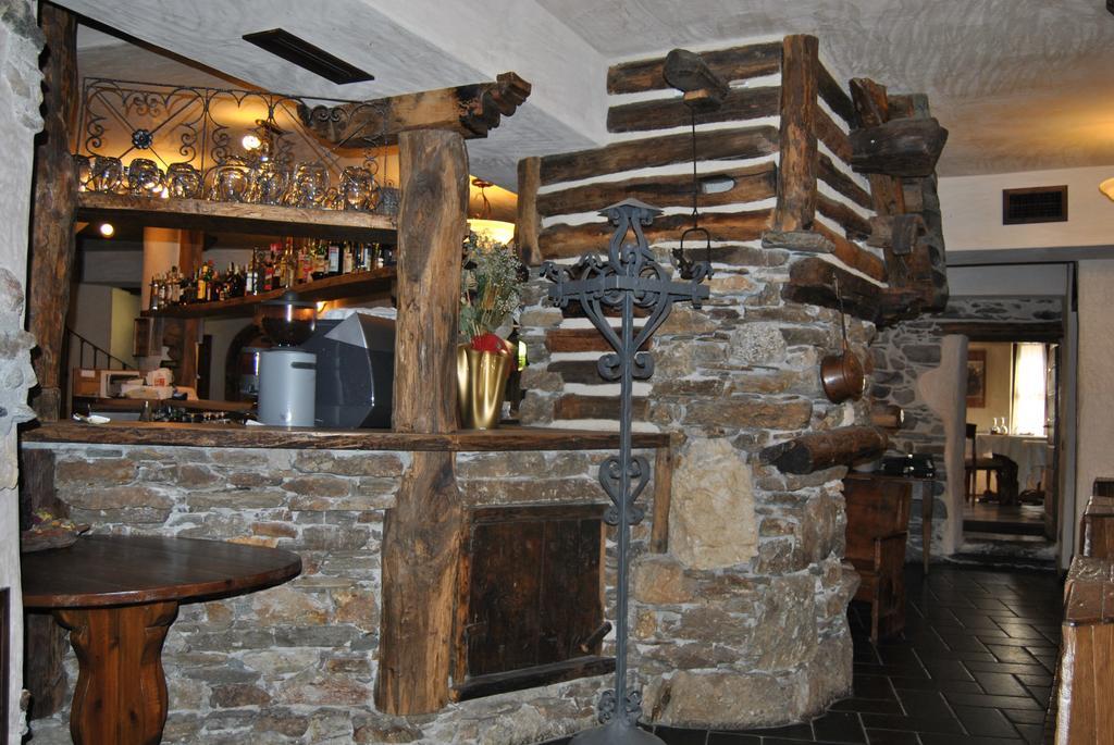 Casa Vacanza La Rocca Chiesa in Valmalenco Luaran gambar