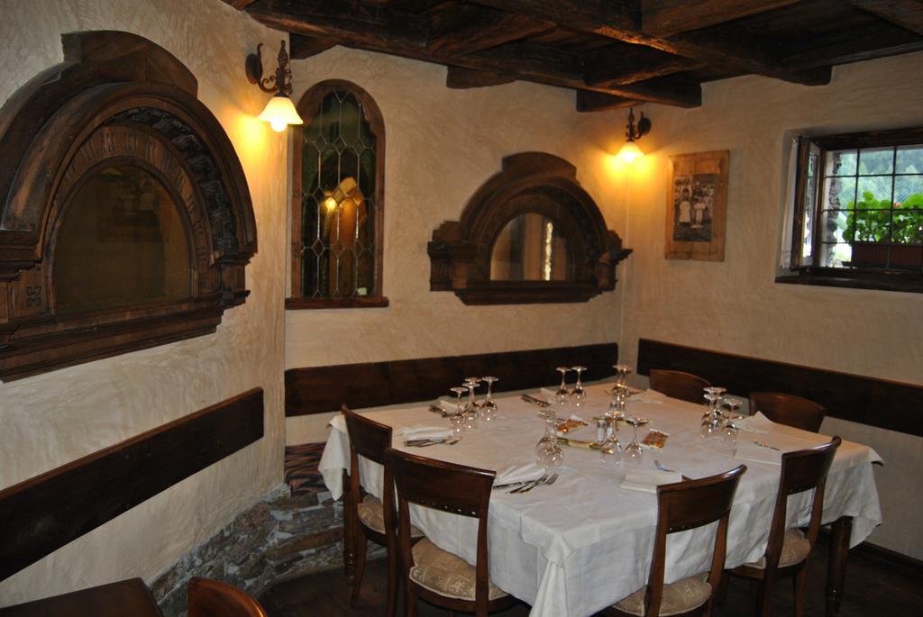 Casa Vacanza La Rocca Chiesa in Valmalenco Luaran gambar