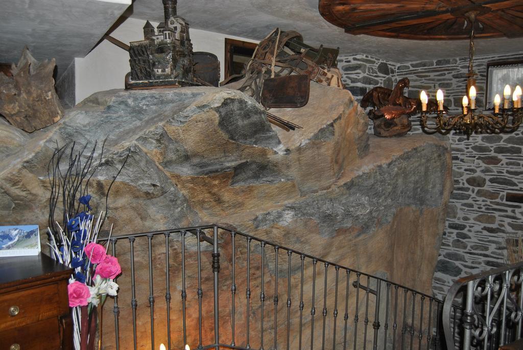 Casa Vacanza La Rocca Chiesa in Valmalenco Luaran gambar