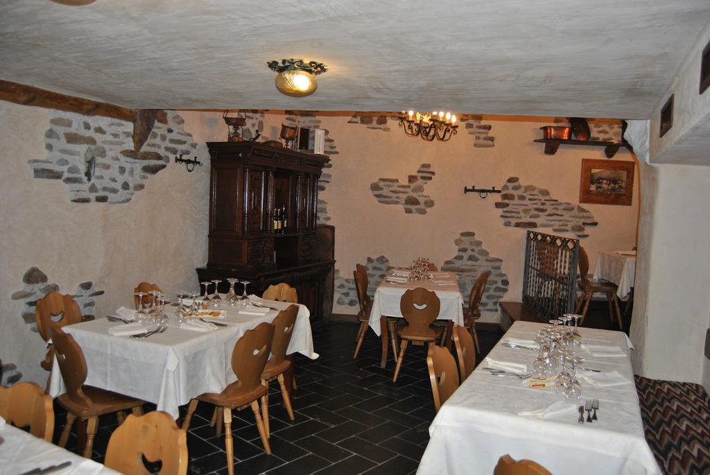 Casa Vacanza La Rocca Chiesa in Valmalenco Luaran gambar