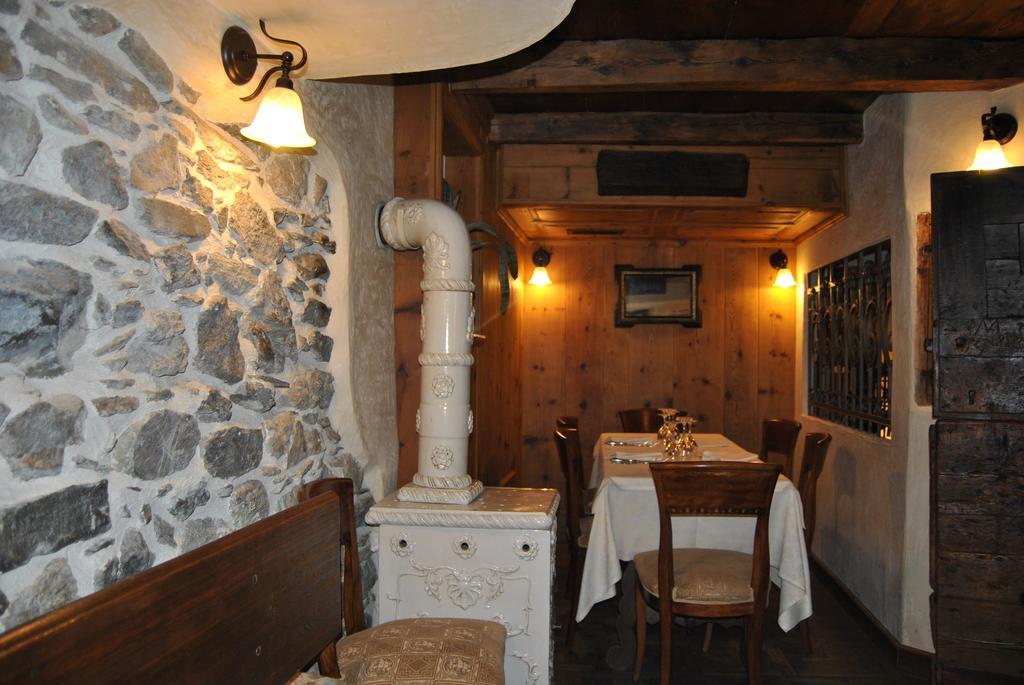 Casa Vacanza La Rocca Chiesa in Valmalenco Luaran gambar