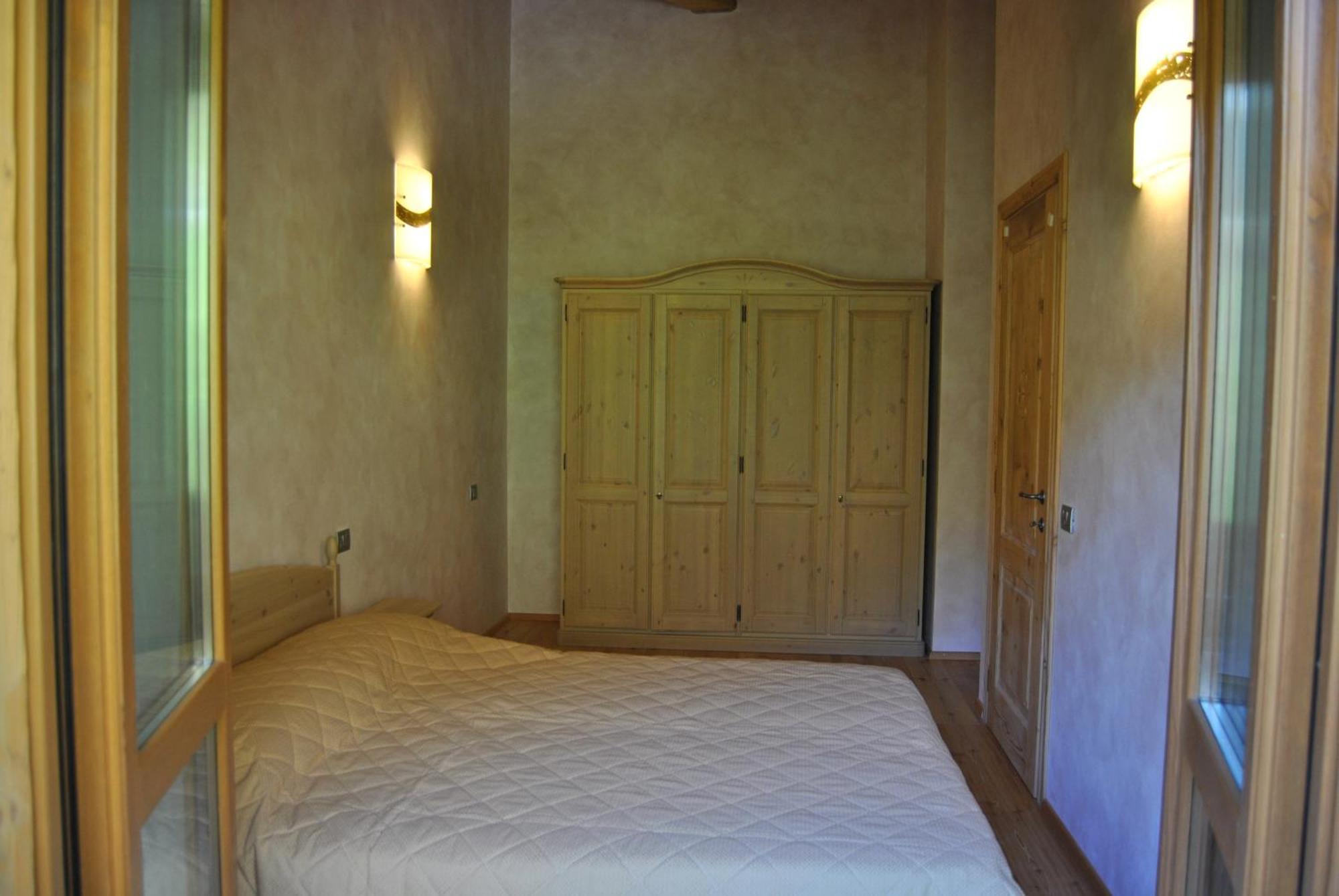 Casa Vacanza La Rocca Chiesa in Valmalenco Luaran gambar
