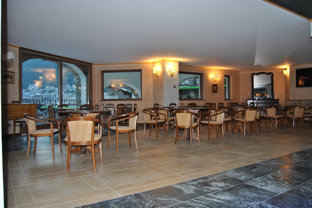 Casa Vacanza La Rocca Chiesa in Valmalenco Luaran gambar