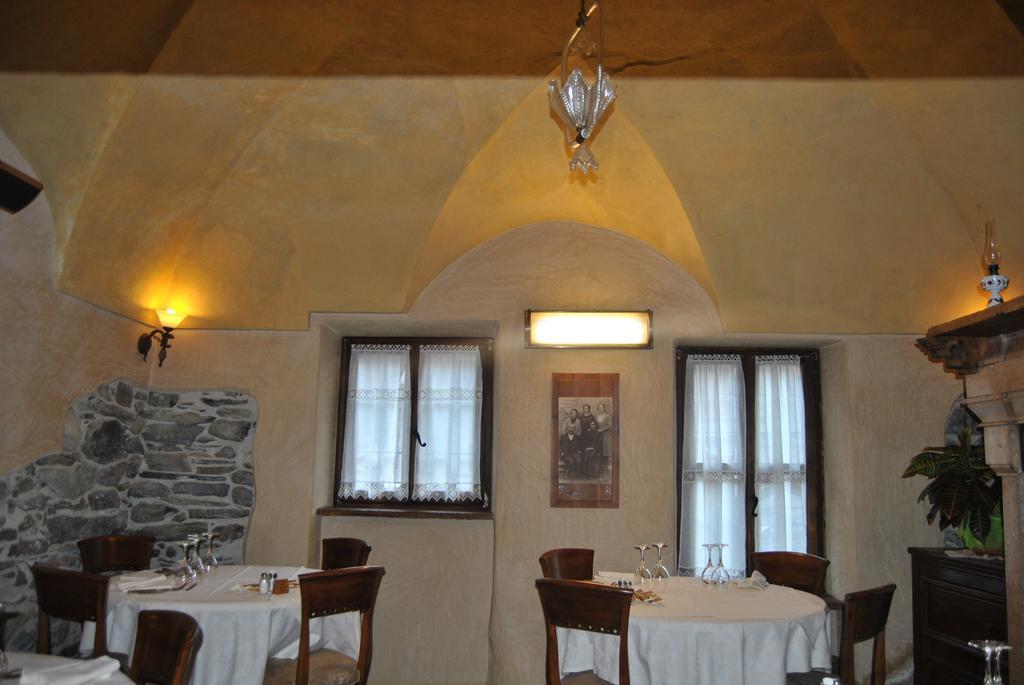 Casa Vacanza La Rocca Chiesa in Valmalenco Luaran gambar