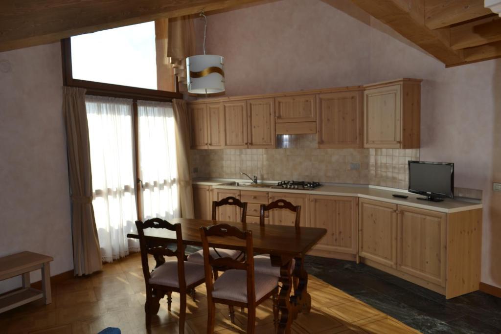 Casa Vacanza La Rocca Chiesa in Valmalenco Bilik gambar