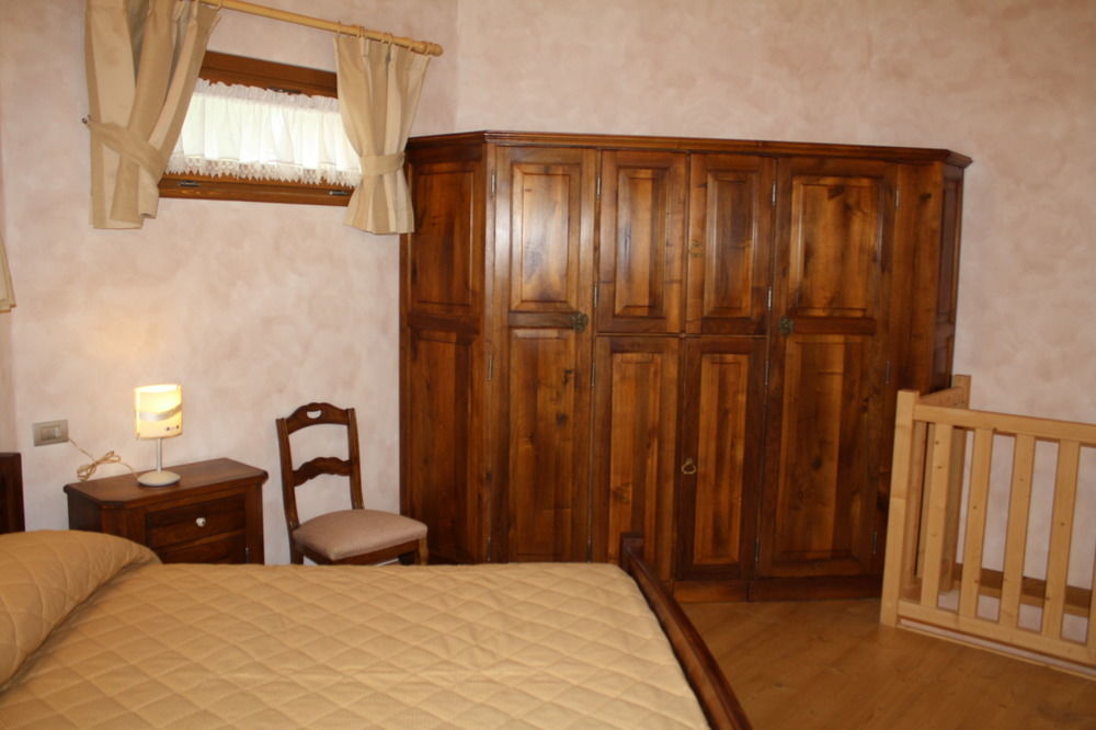 Casa Vacanza La Rocca Chiesa in Valmalenco Luaran gambar